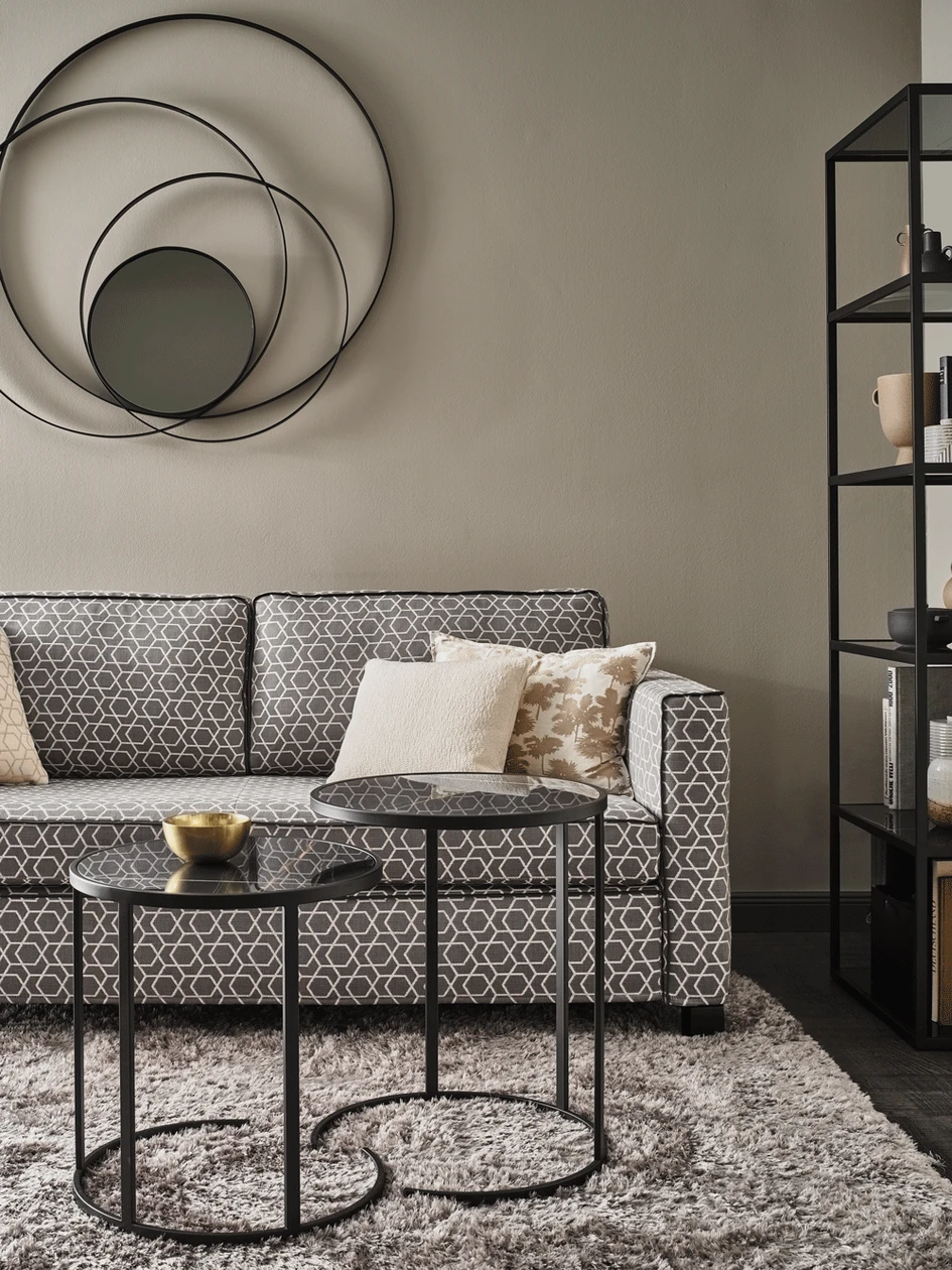 Formal courage: With its self-confident approach, Christine Kröncke Interior Design brings together round, angular and polygonal designs, which, in their interplay, always speak the same language 