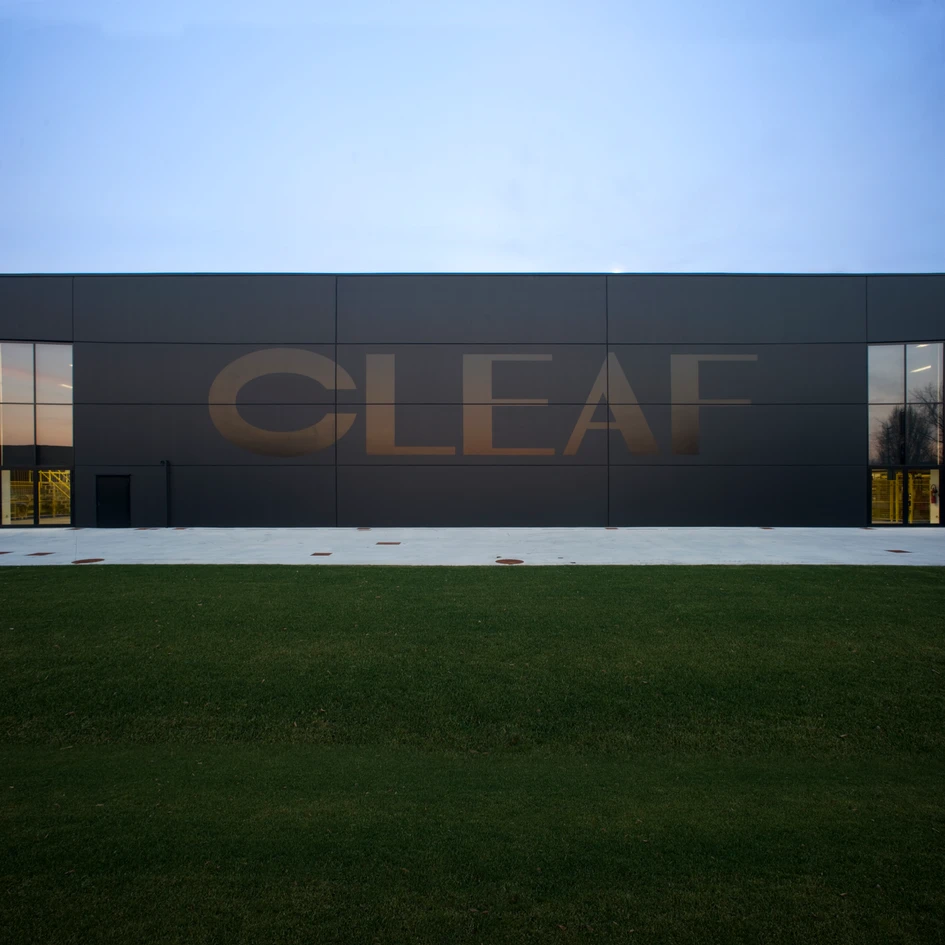 Surface manufacturer Cleaf produces solutions for both furniture and interiors. Their panels, laminates and edges are produced in Italy but installed by architects worldwide