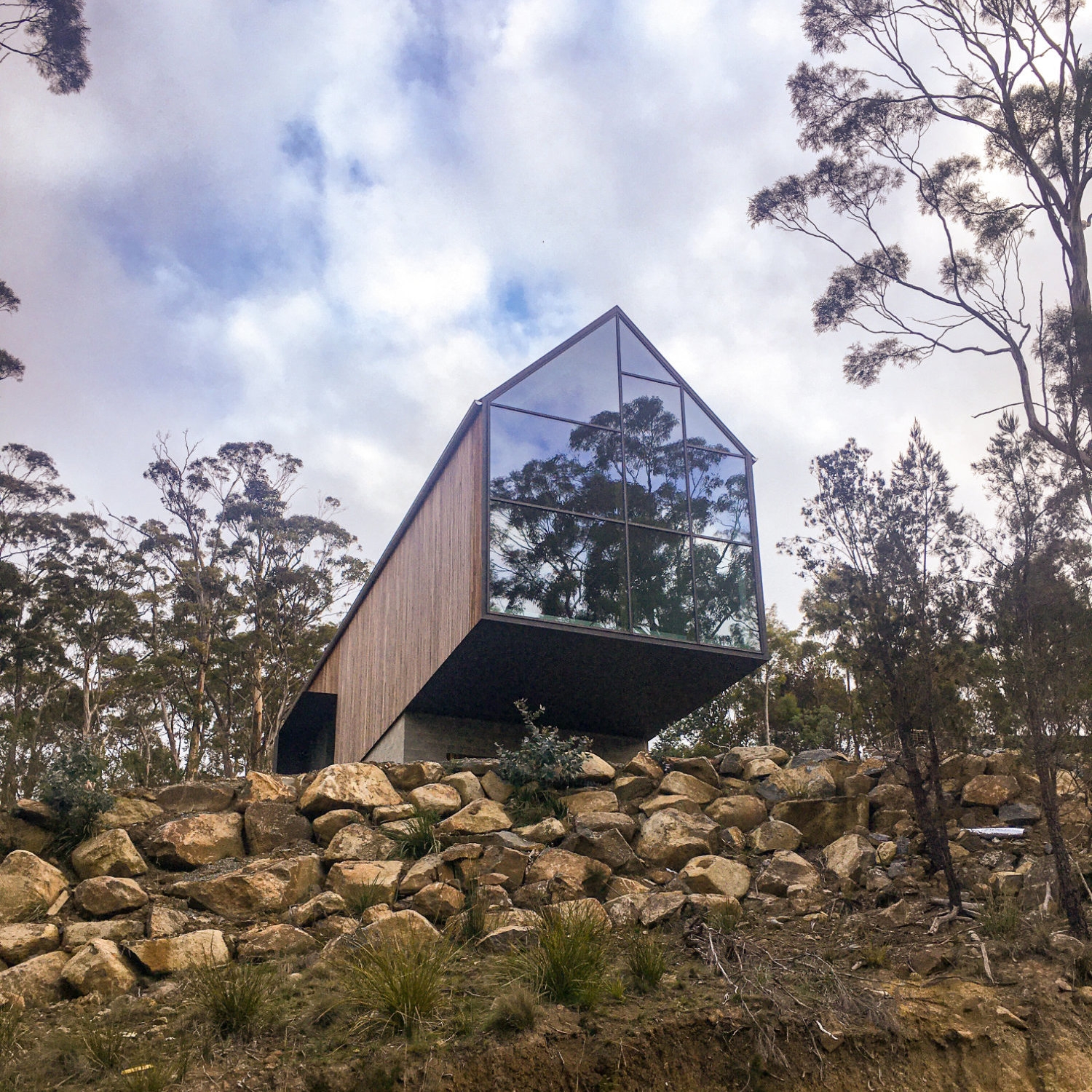 Read story Window shopping: Unilux