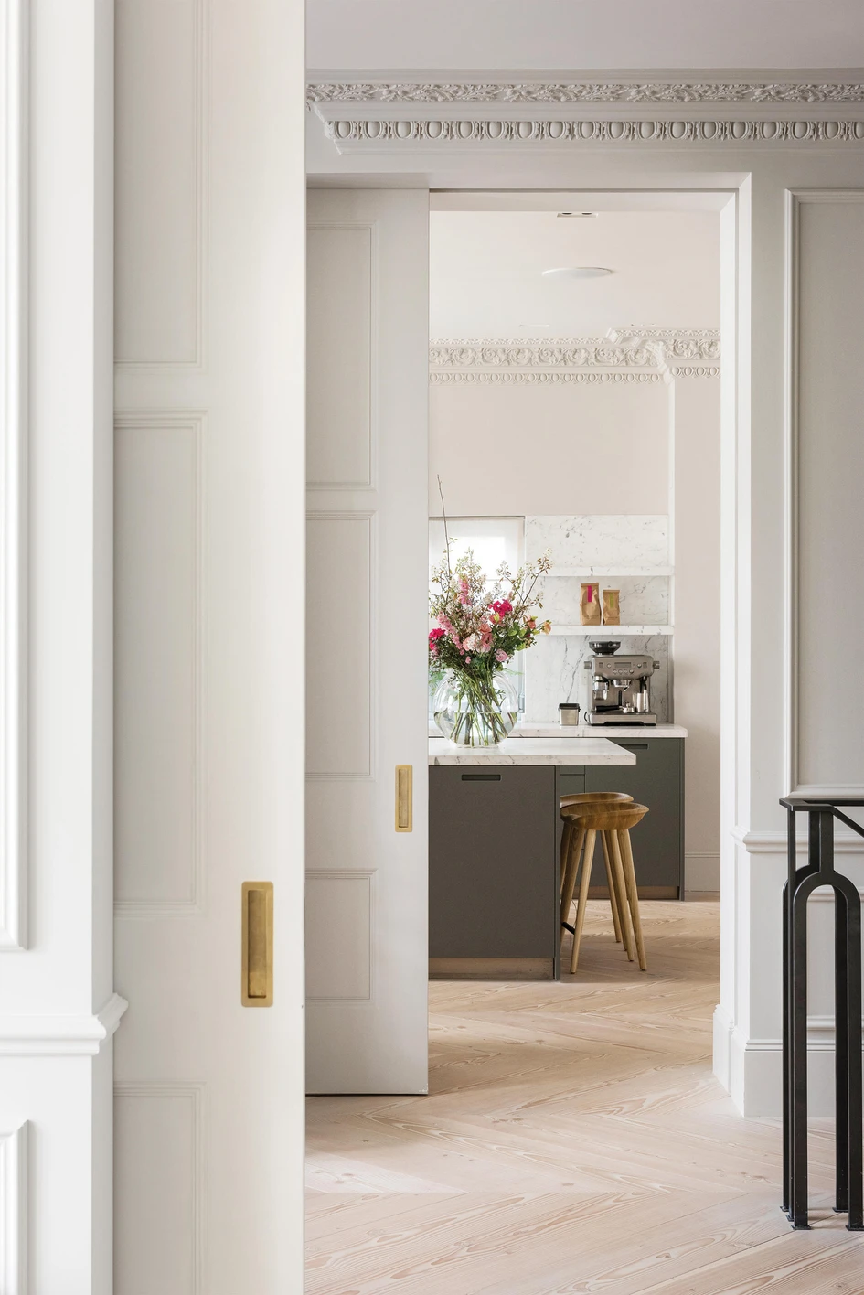 Top: Oak Mocaccino by Itlas. Above: GrandPattern by DINESEN