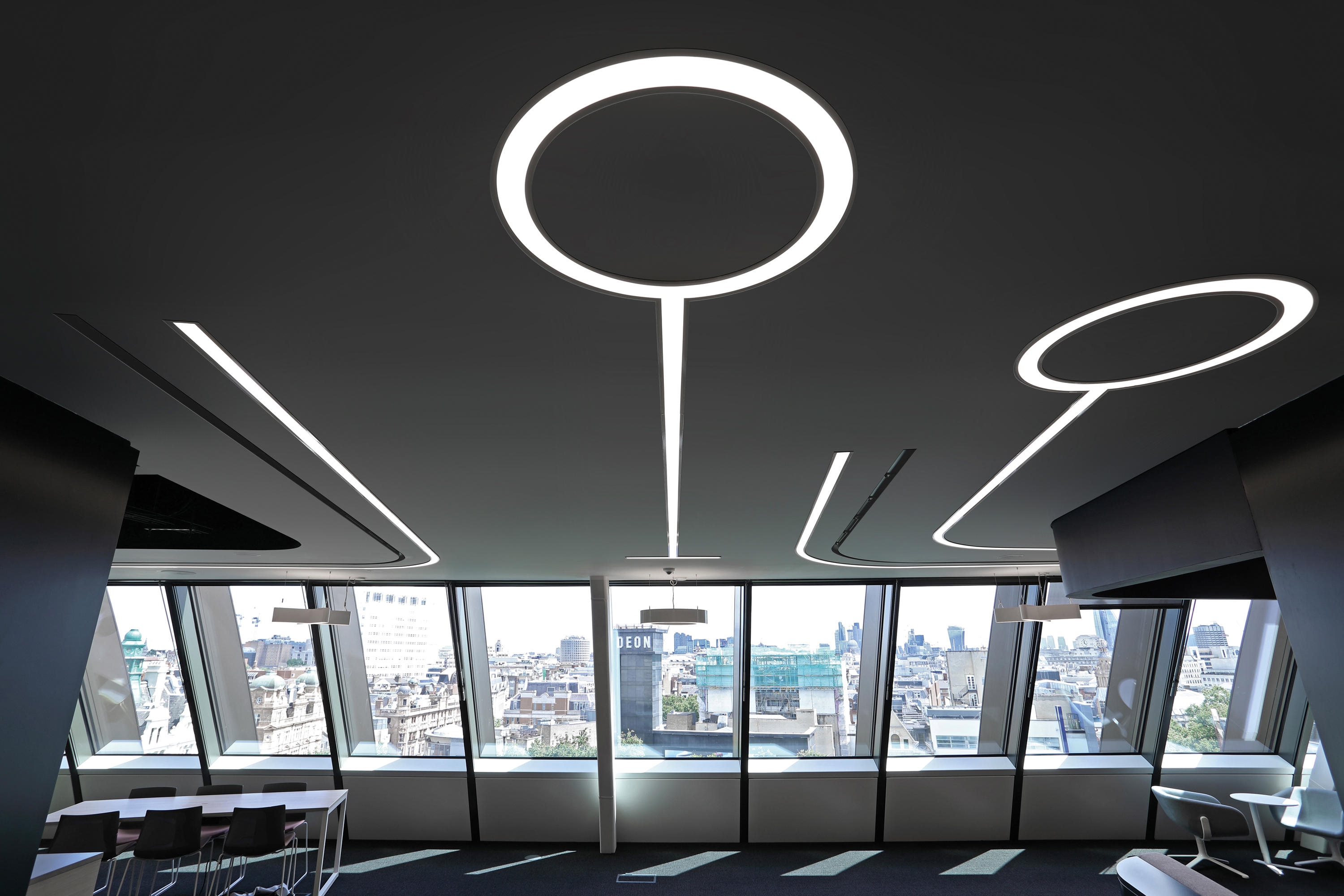 Liquid Line by Lightnet