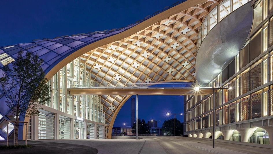 With its roof structure consisting of 7700 unique pieces, the Swatch Headquarters designed by Shigeru Ban Architects in Biel is one of the largest hybrid mass timber projects in the world. Photos: Courtesy of Swatch Ltd and Reflexion
