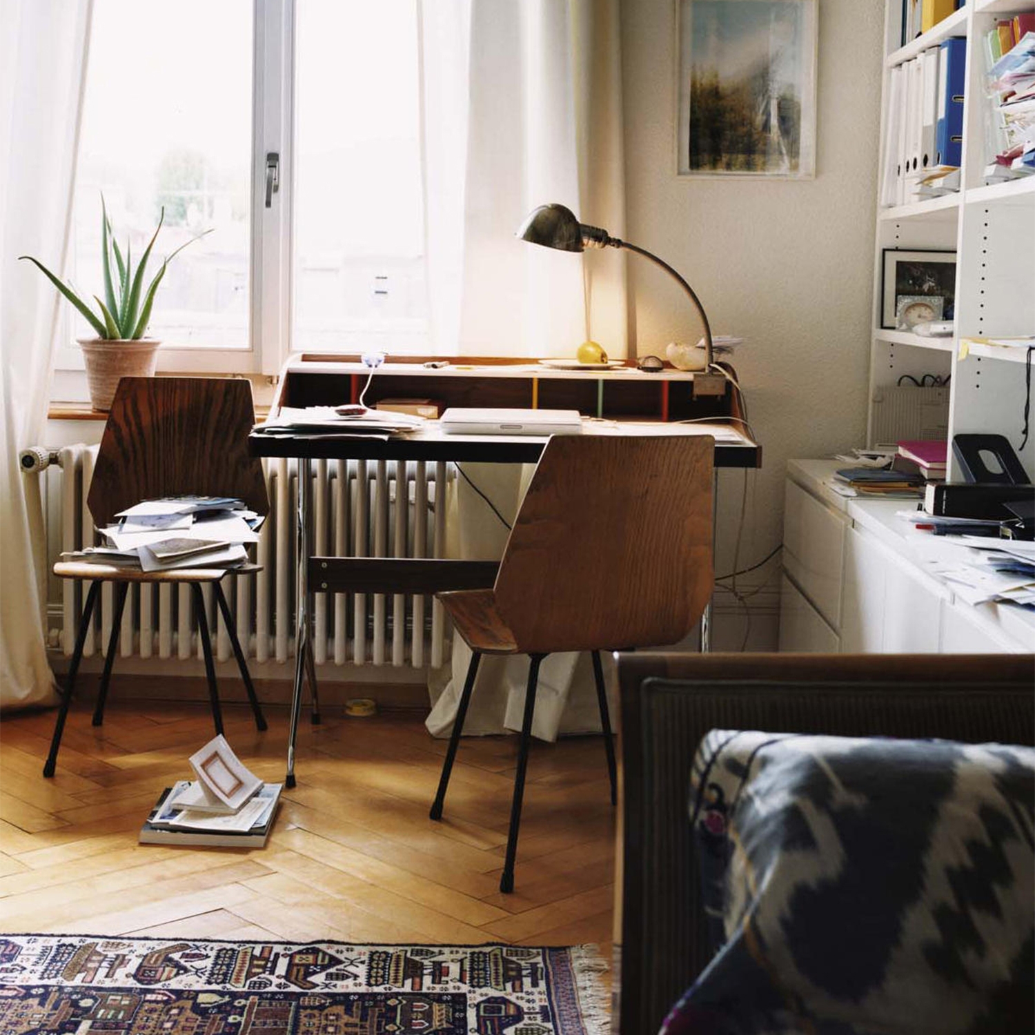 Read story Home office desks: 10 examples for a professional and personal workspace