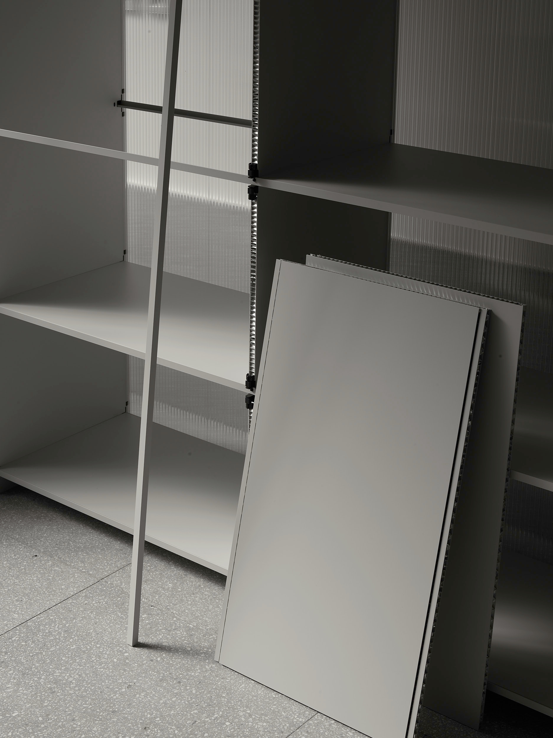 The project was supported by the furniture brand Wagner Living, with whom Diez Office collaborated (along with Gonzalez Haase AAS and Mirko Borsche) on the D2 furniture system – which was also used for the exhibition installation