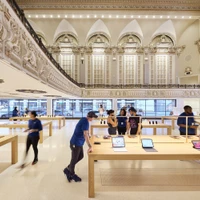 The old theatre's stalls have transformed into a product display area, with the stage used as a presentation space. Photo: Cesar Rubio
