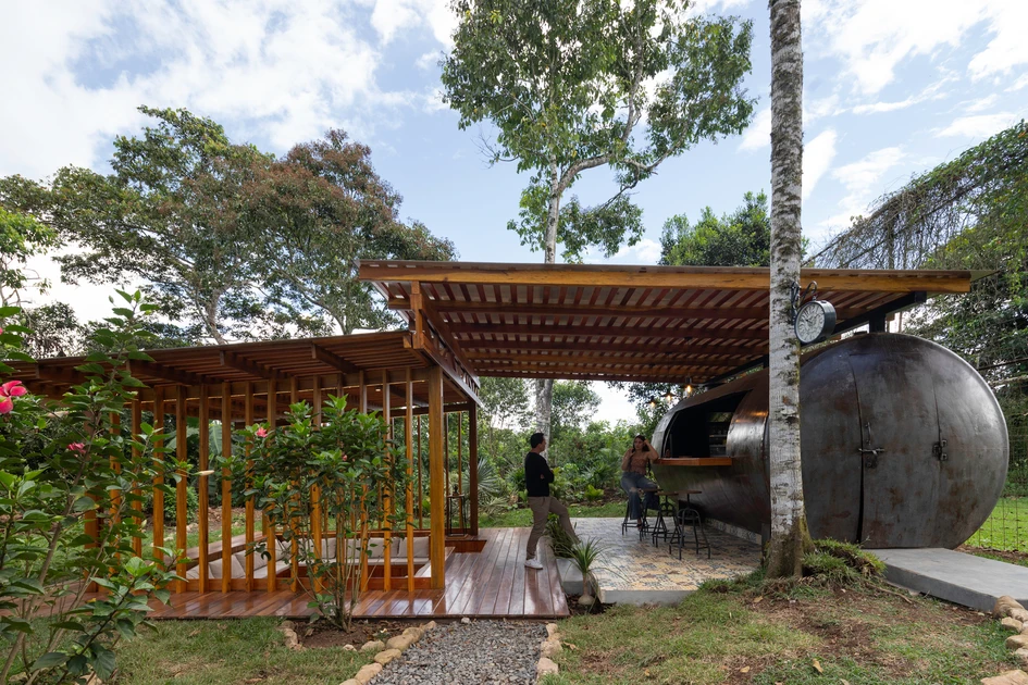 The private bar is created from on old water tank. Photo: Nicolás Provoste C.