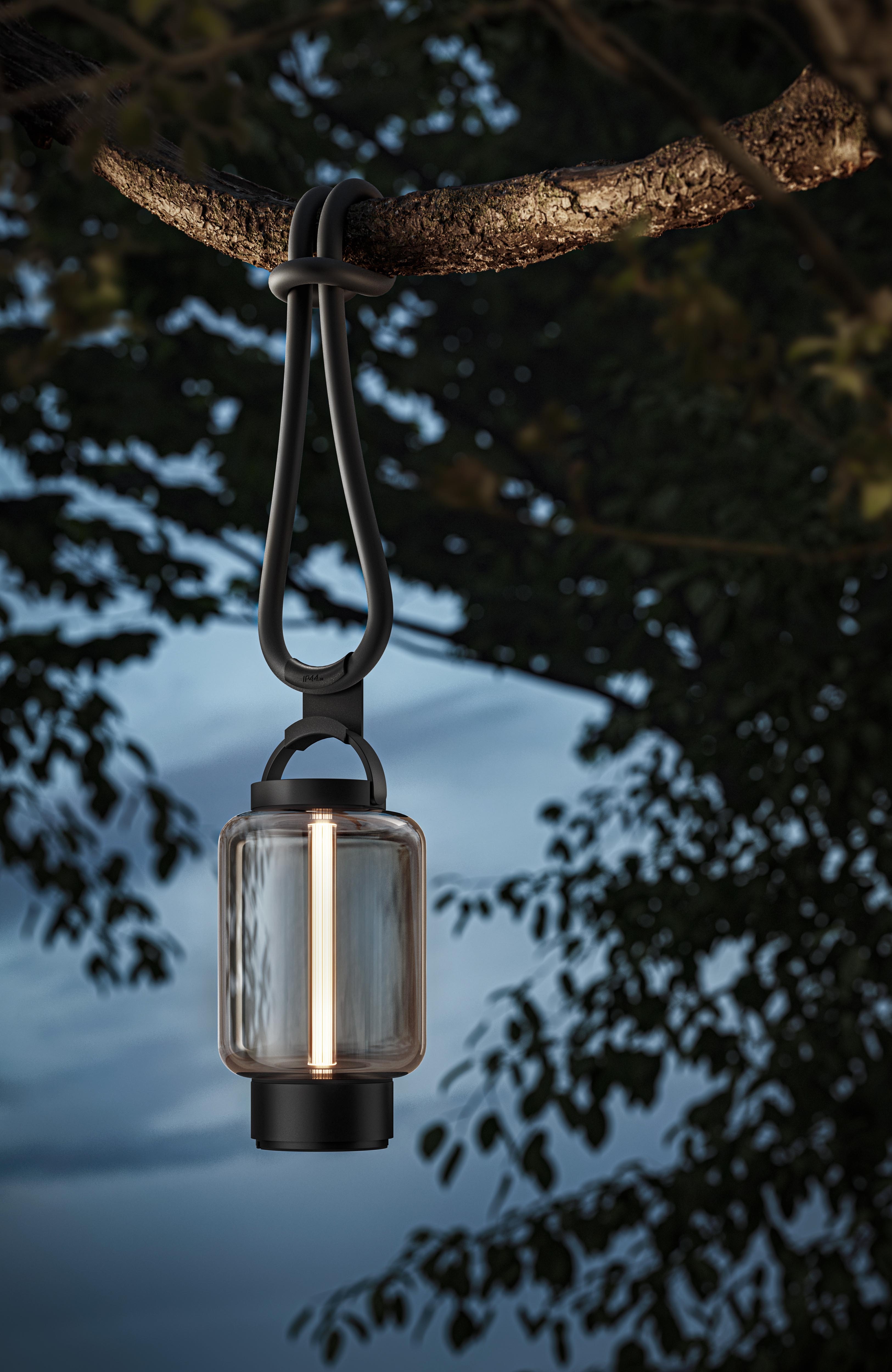 Top: Zero by Alegre Design is a modular space management system that stands in the right place everywhere with its simple appearance. Above: The IP44 battery-powered qu outdoor light can be mounted on the wall or hung in trees or ceilings in seconds