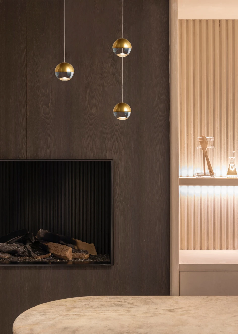 Subtle and dimmable, Aura has an anodised aluminium upper half and lower half made of a clear optical lens  