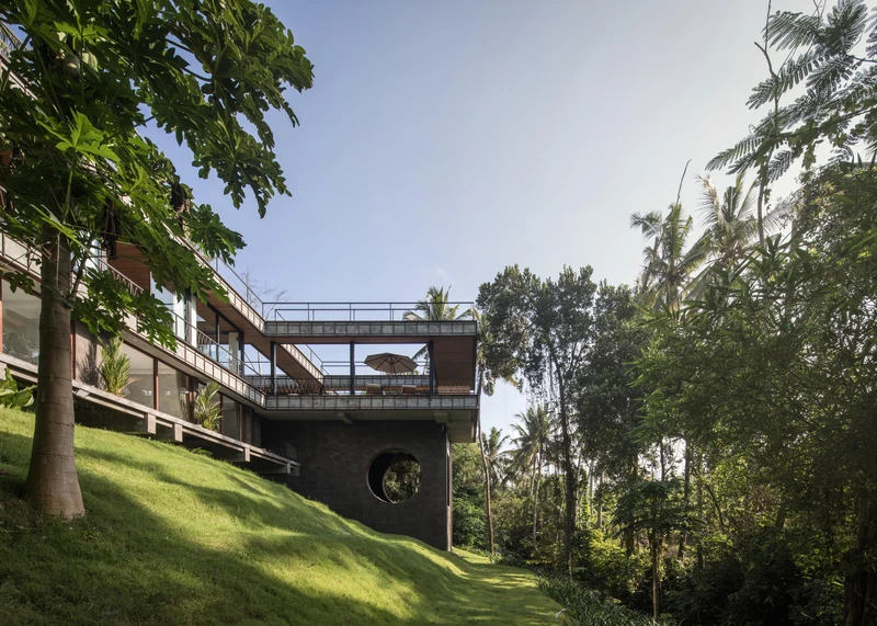 With adjacent views across Malibu beach (top) and the Balinese jungle (bottom) respectively, it would be criminal if they didn't have a balcony. Photos: Matthew Momberger (top), KIE (bottom)