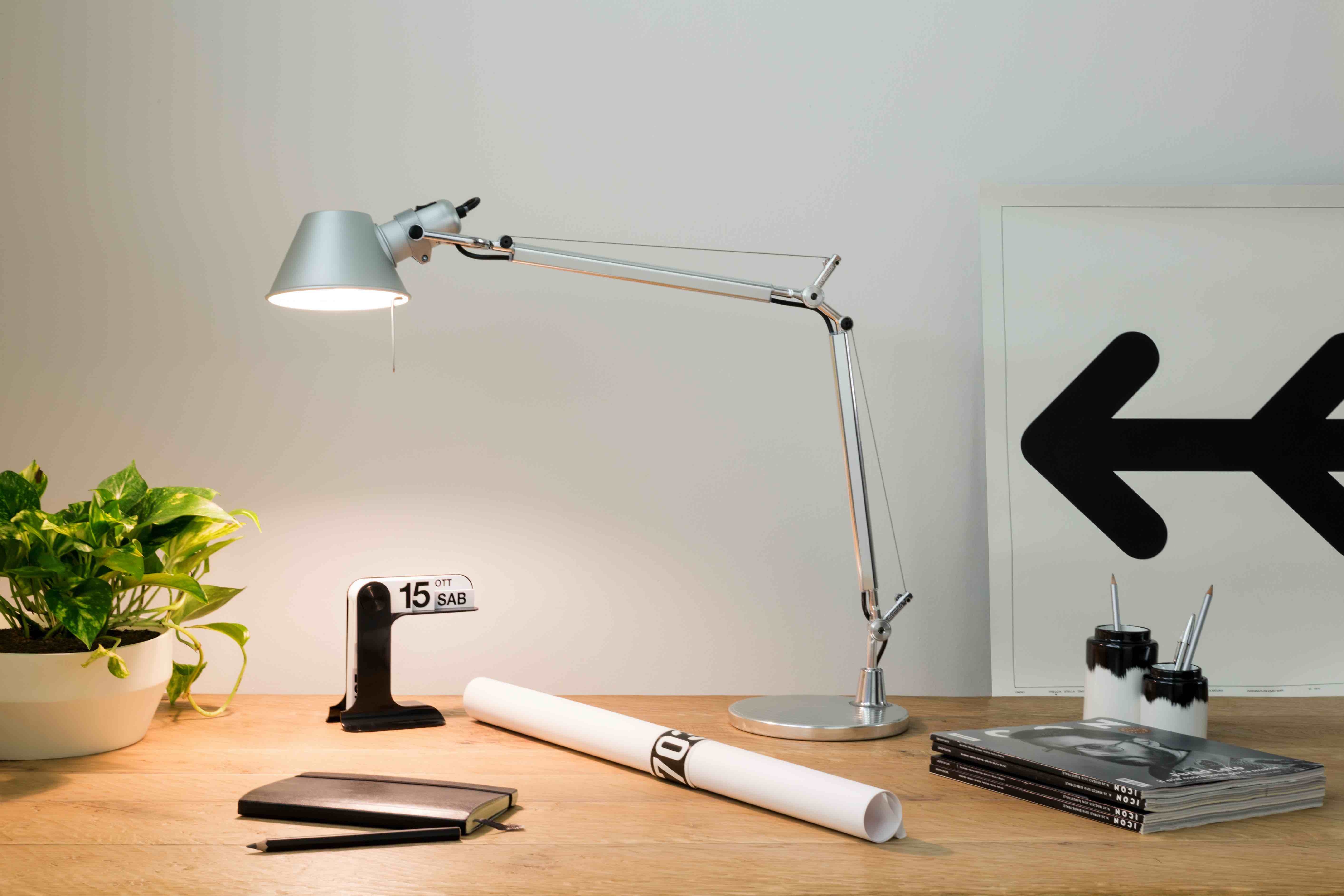 Tolomeo INTEGRALIS® is the perfect balance between excellent design, optimal light quality and effective disinfection