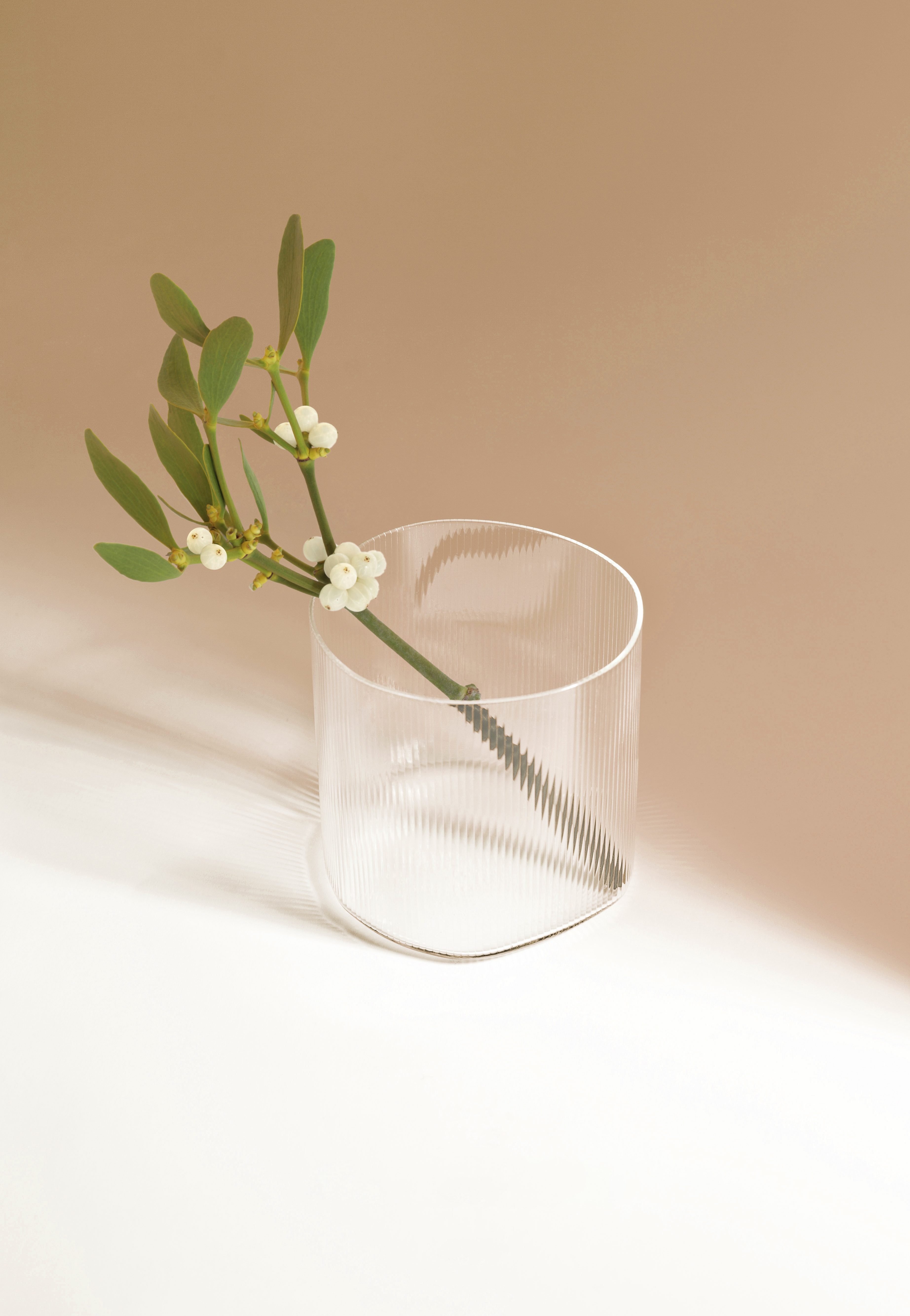 Copper-moulded Circle glass by Studio Milena Kling. Photo: Studio Milena Kling