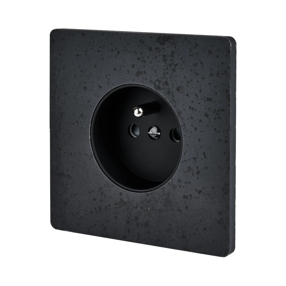 The black steel finish emanates intensity and strength, so represents an ideal match for a lot of contemporary architecture