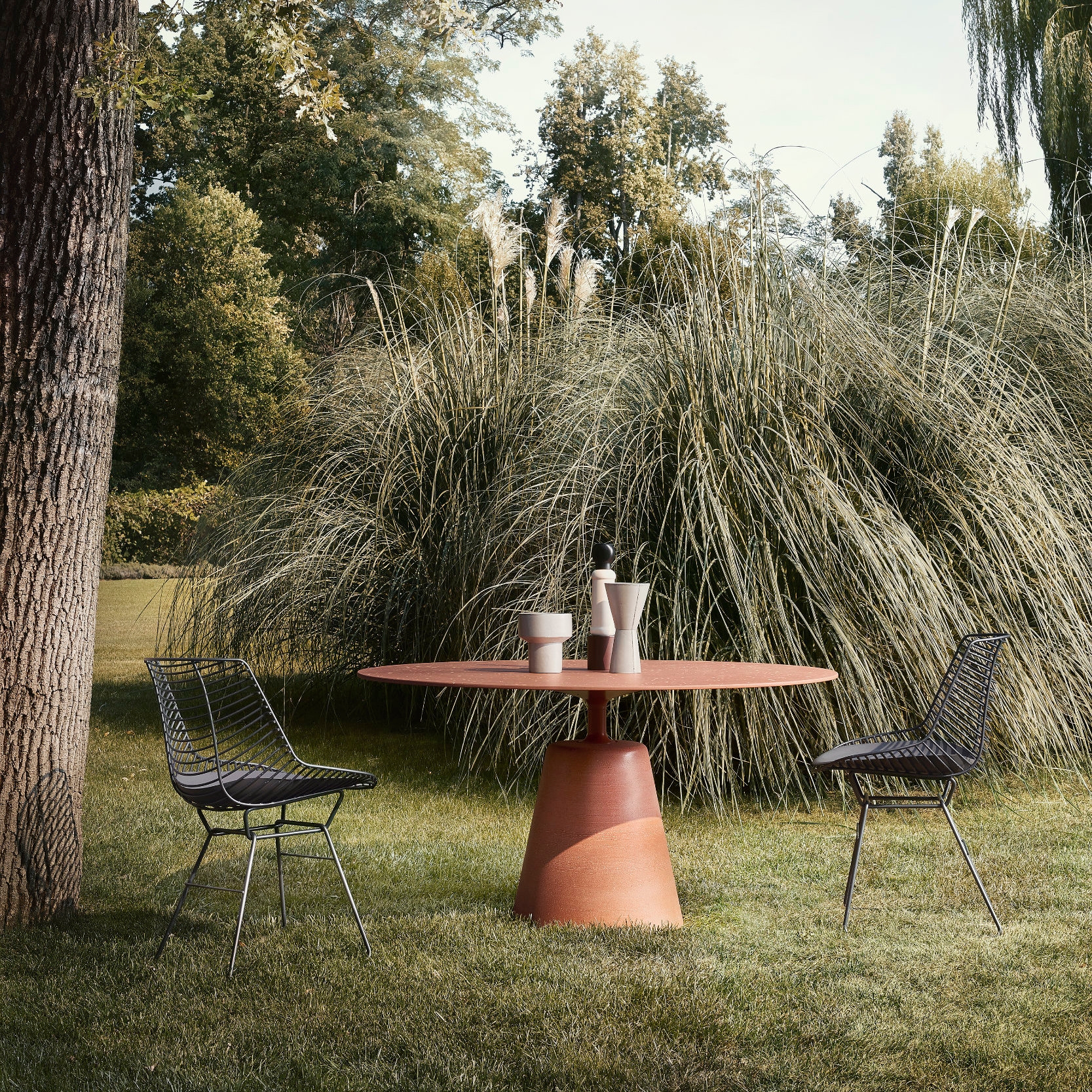 Read story MDF Italia classics reinterpreted for outdoor spaces