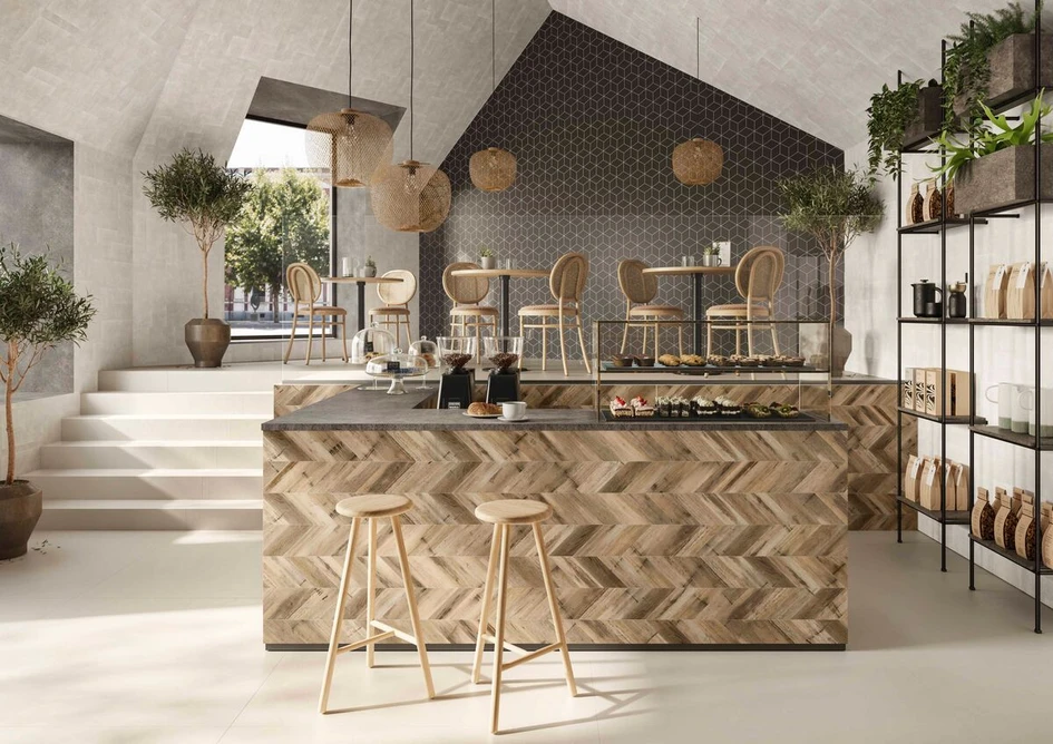 Dank Creative Selection lassen sich realistische Oberflächenoptiken wie in Sperrholz (Plywood Natural) oder klassischem Fischgrätmuster realisieren