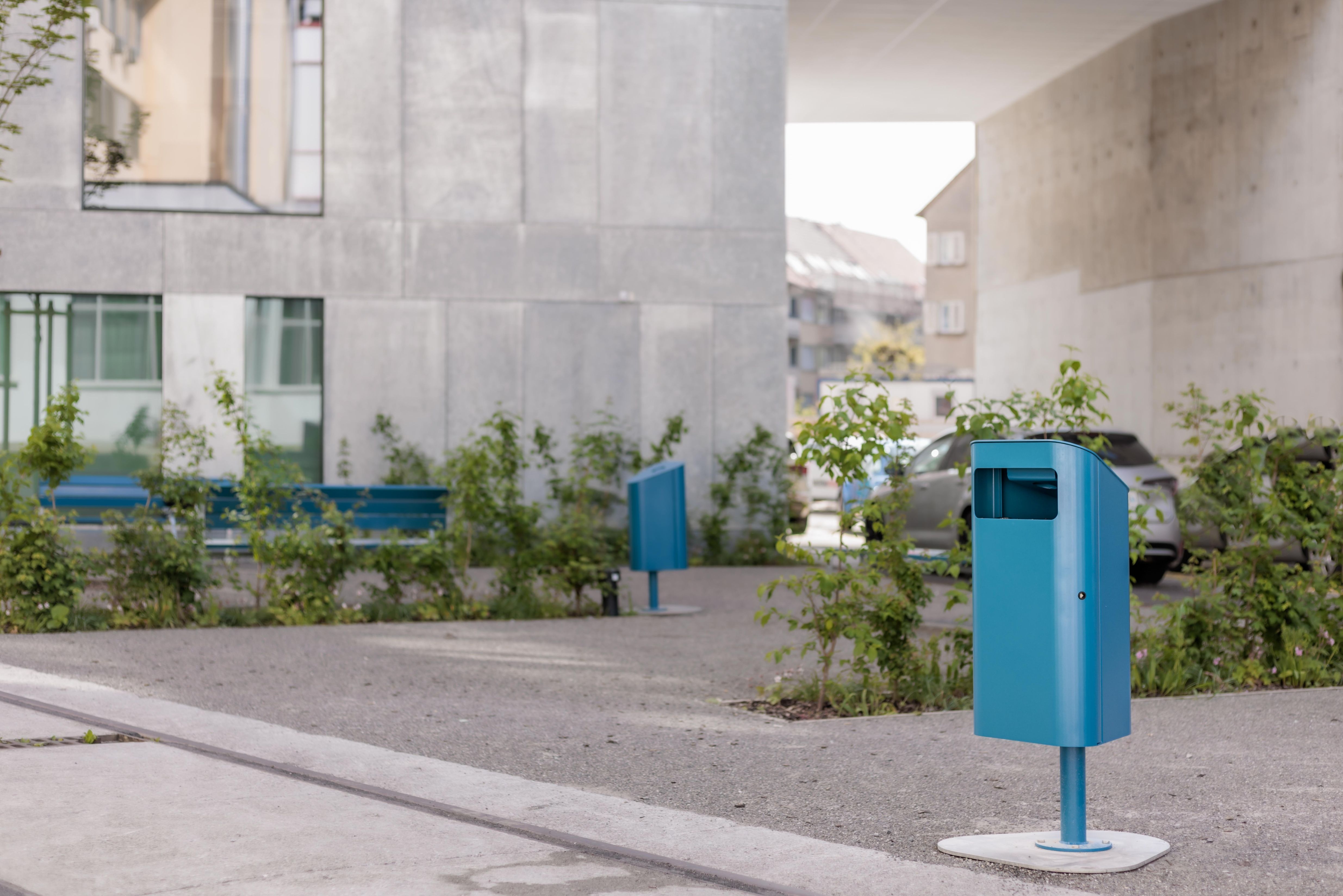 Designed by renowned industrial designer and ETH engineer Daniel Hunziker, the v-elements® products follow a Japanese minimalist style that combines reduced form with specialised function