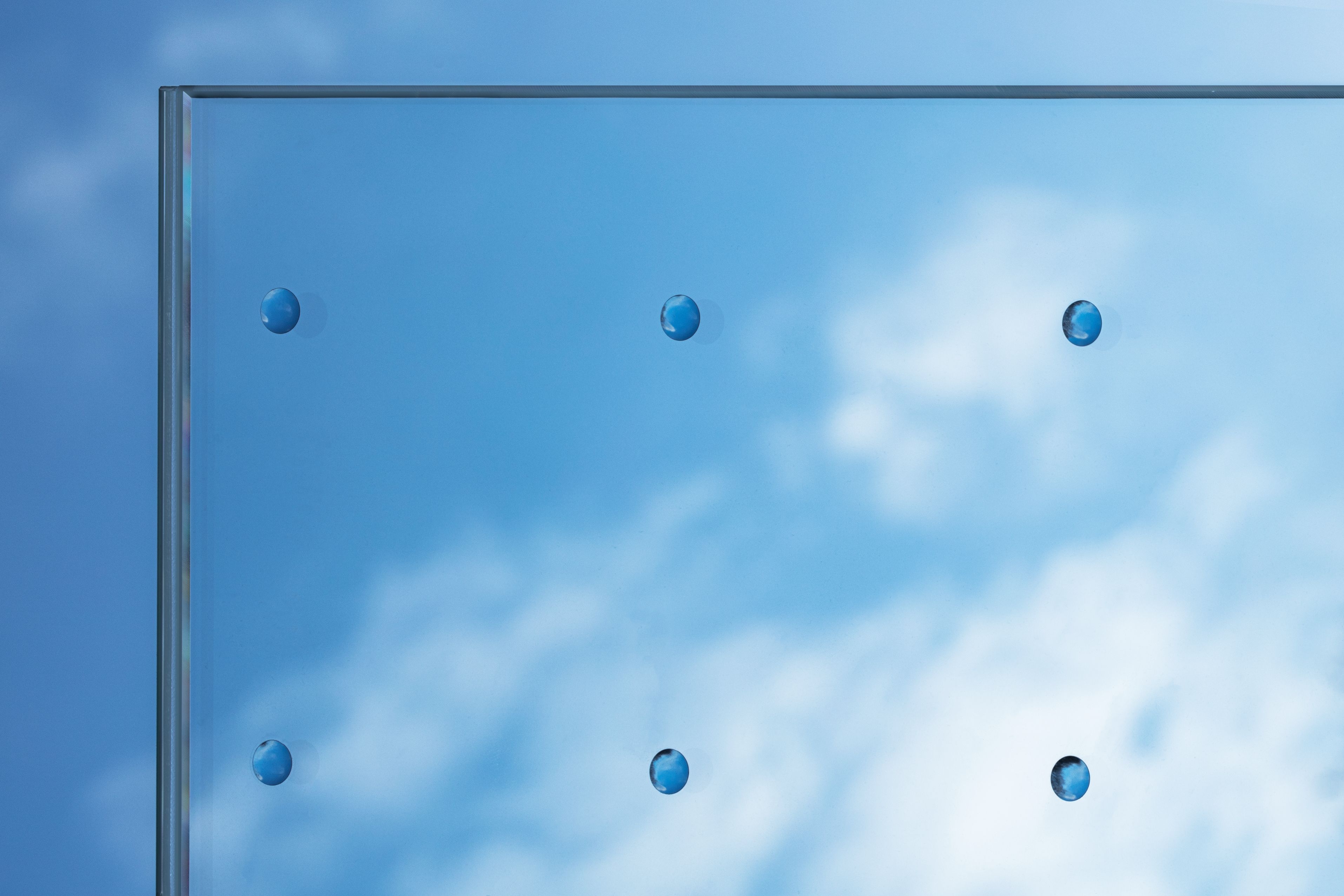 The PVB interlayers for glass provide highly effective bird-friendly glazing that is recognised even by ornithologists