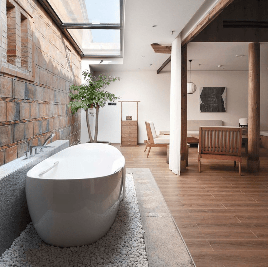 Read story Breaking bathroom layouts: hotels that flip the floorplan