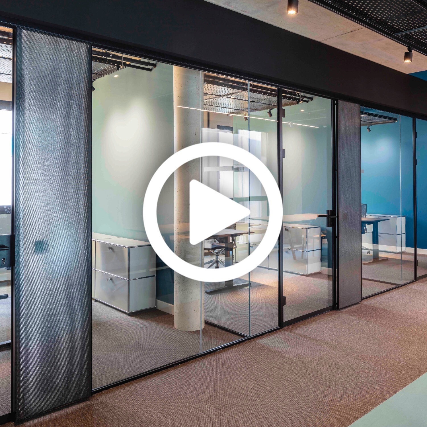 Leggi la storia Design Composite adds light to dark