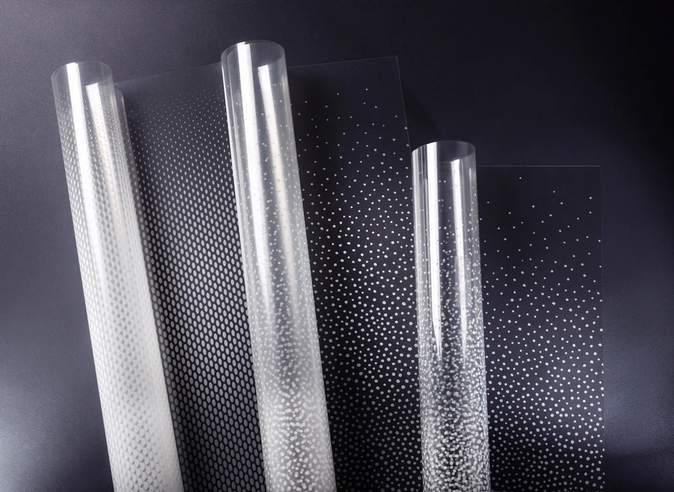 In sync with current trends, 3M developed a Seamless Gradation Series for large glass wall applications. That means you get the appeal of popular gradation patterns without unsightly seam lines