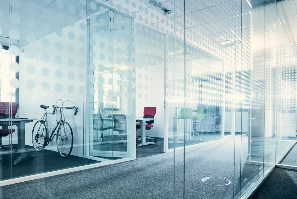 The cable routing and room connection systems by Hager ensure a harmonious appearance