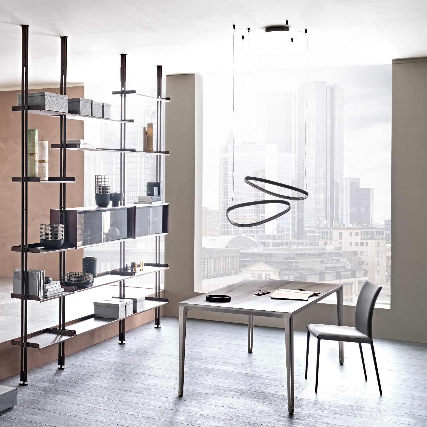 Leer la historia Cattelan Italia: living in the office and working at home