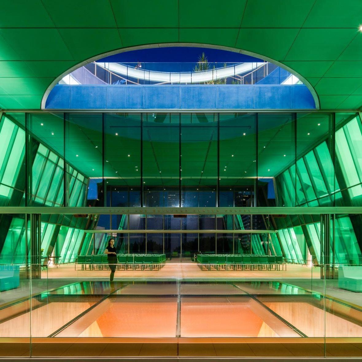Leer la historia Valuing vibrancy with The Vanceva® World of Color Awards™