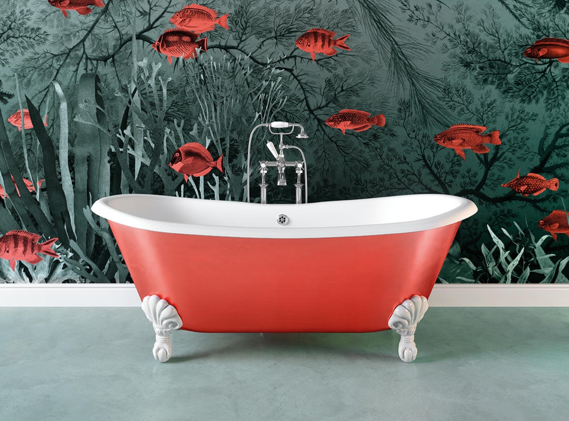 Devon & Devon’s Admiral bathtub combines an iron body in over 500 colour options with three styles of feet in enamel-, silver-, bronze- or copper-effect aluminium for an enigmatic contrast