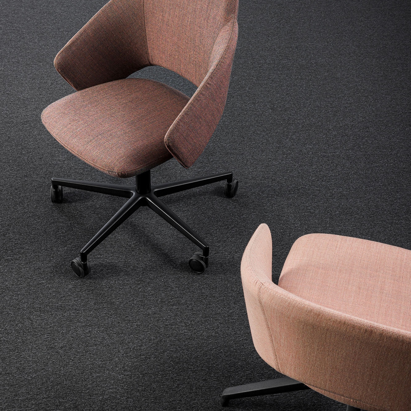 Leer la historia Seating settings for all situations by Mara