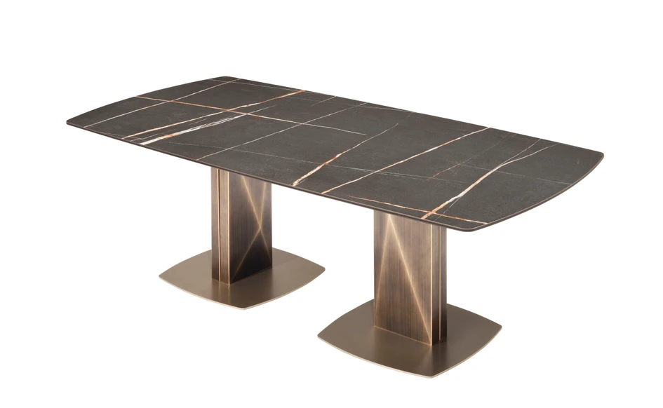 The facetted detailing in the pedestal gives it a distinctive identity, while the many material and shape choices allow Sabino to morph to match many different interior schemes