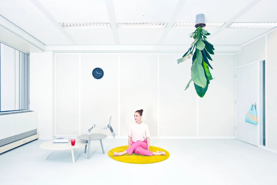 The pandemic has changed the way we work, leading to potential health hazards due to home offices often not being set up ergonomically