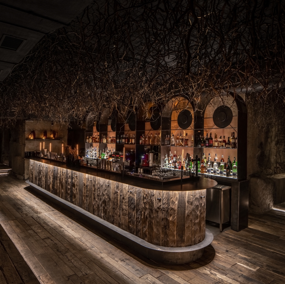 Erfahre mehr über die Geschichte Fantastische Bars, die uns durch die Zeit reisen lassen