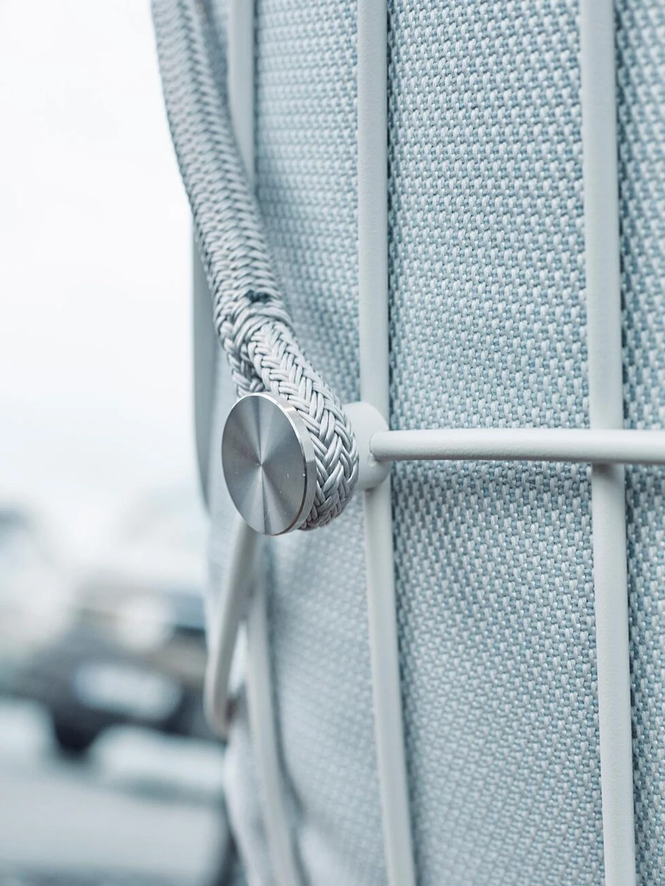 Leyasol Sun Lounger Swing Seat bietet ergonomisches Design, hochwertige Materialien und anpassbare, wetterbeständige Bezüge