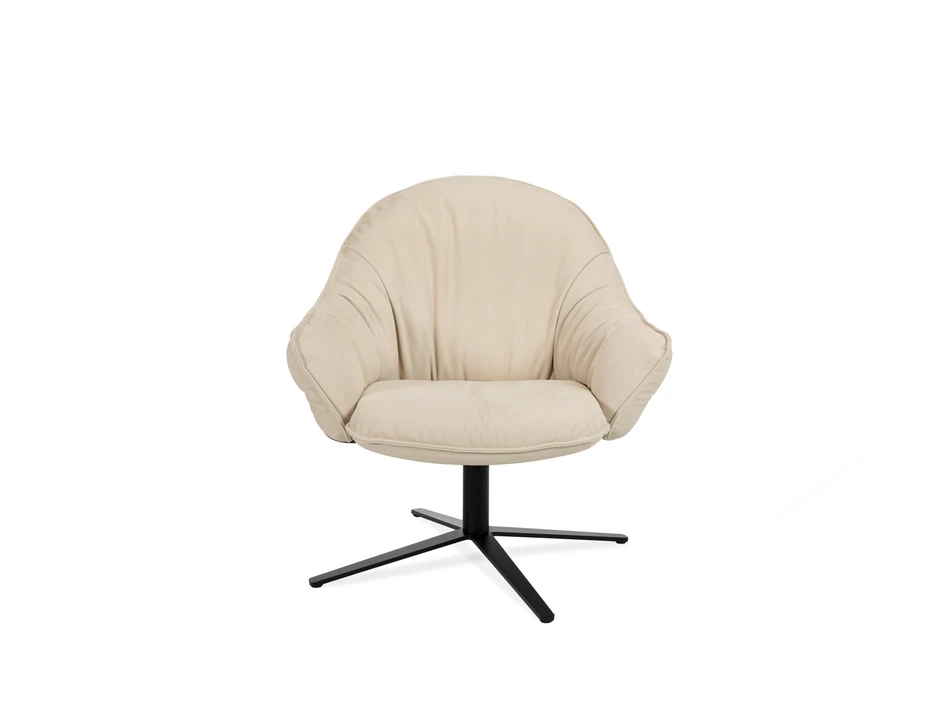 Der Marie Lounge Chair bietet einen komfortablen, warmen Sitz mit einer versteckten Wipp-Kipp-Mechanik