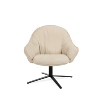 Der Marie Lounge Chair bietet einen komfortablen, warmen Sitz mit einer versteckten Wipp-Kipp-Mechanik