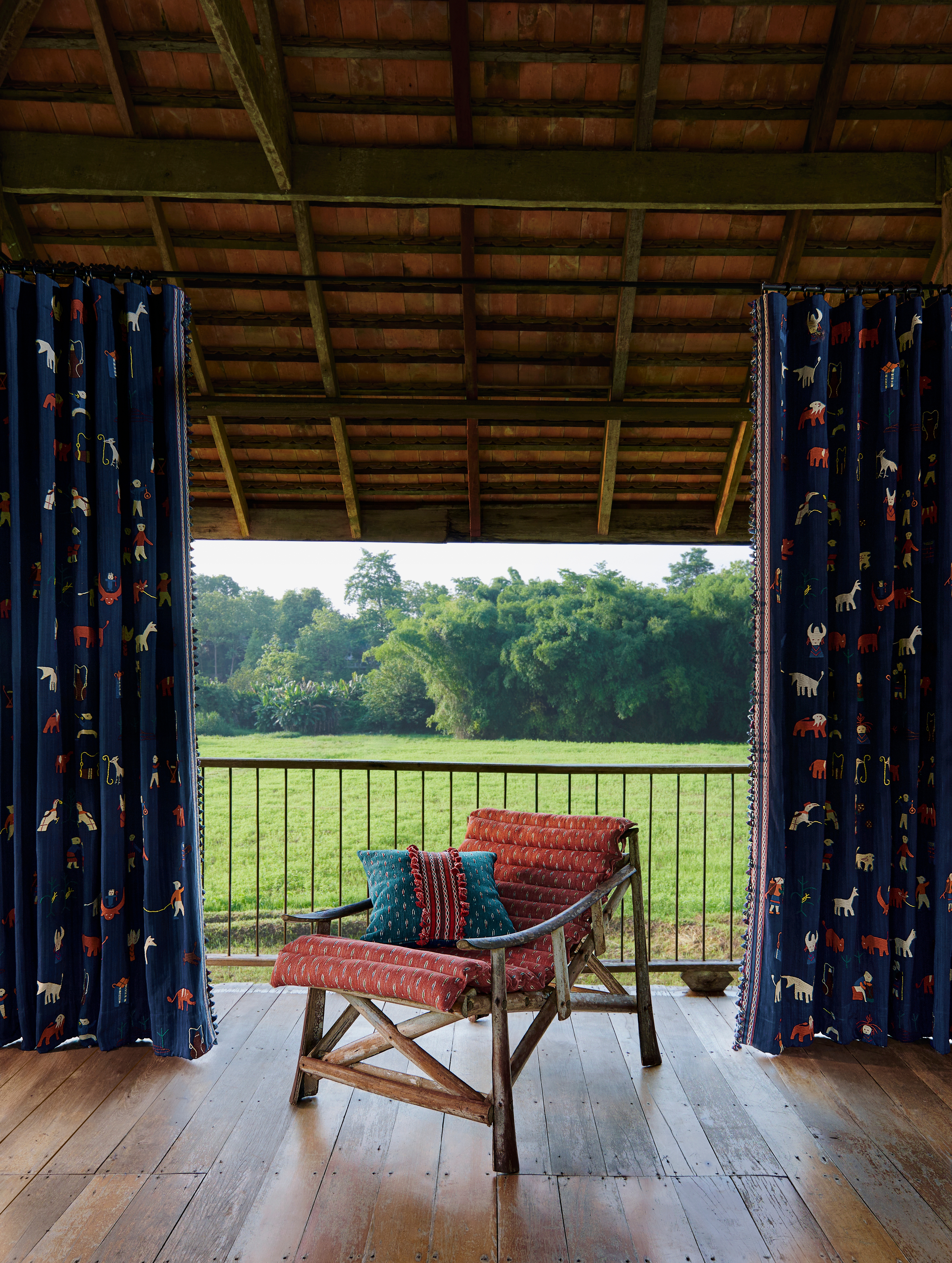At ‘The Thai Silk Company’, Jim Thompson blends heritage with modernity in craftsmanship