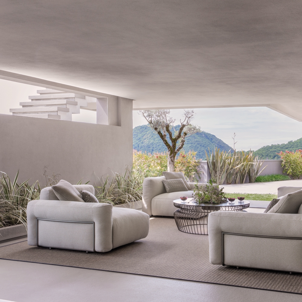 Erfahre mehr über die Geschichte Elevating comfort into a ‘total living’ experience with Flou’s 2024 collection