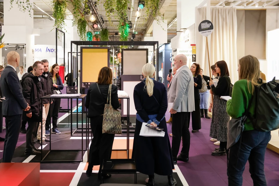 Exciting talks and guided tours provide even deeper insights into the world of textiles. Photo: Messe Frankfurt, Thomas Fedra