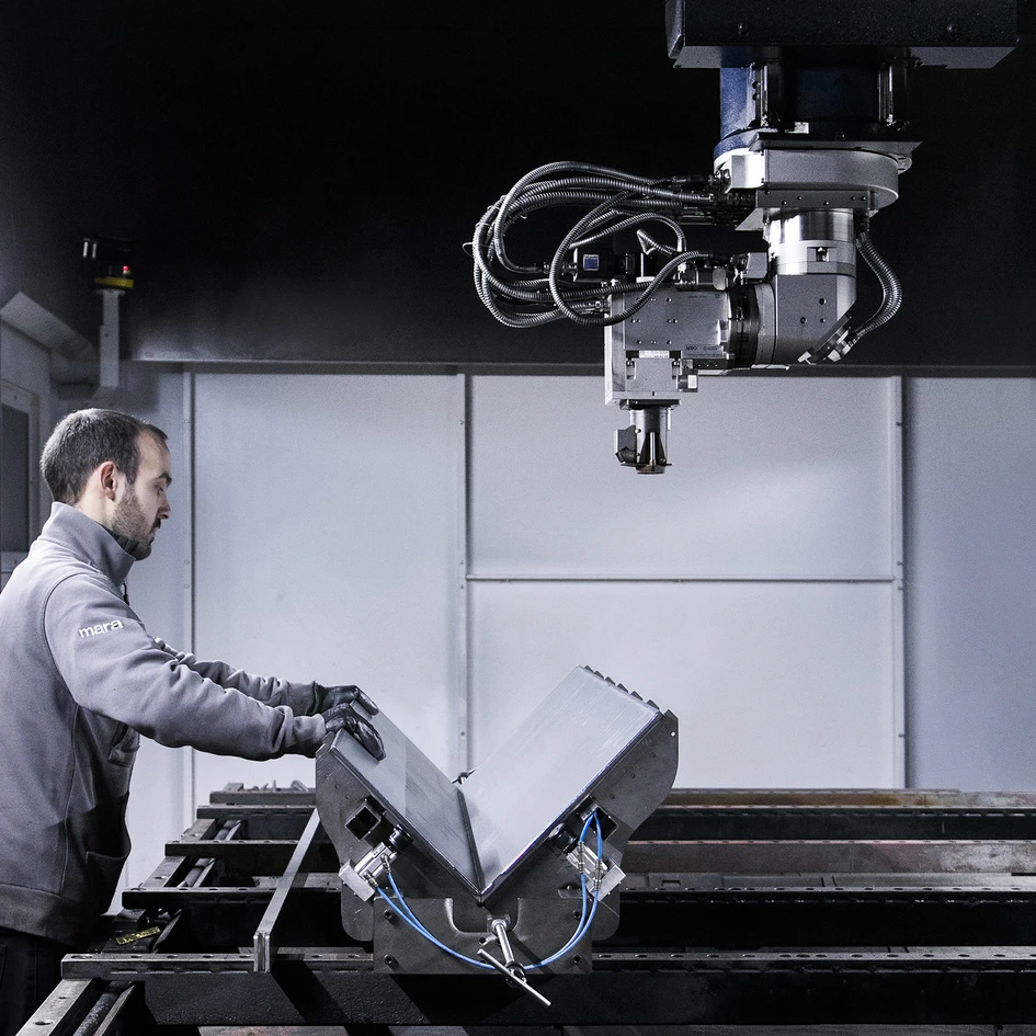 Italian manufacturer Mara collaborates closely with designers, leveraging full control of their on-site industrial process to foster creativity and experimentation in their factory in Brescia