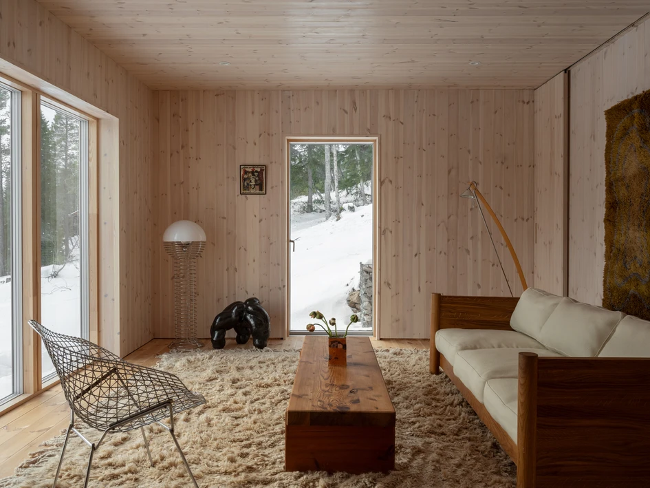 Note Design Studio have completed their first architectural project, a pine house in Ottsjö surrounded by nature. Photos: Erik Lefvander