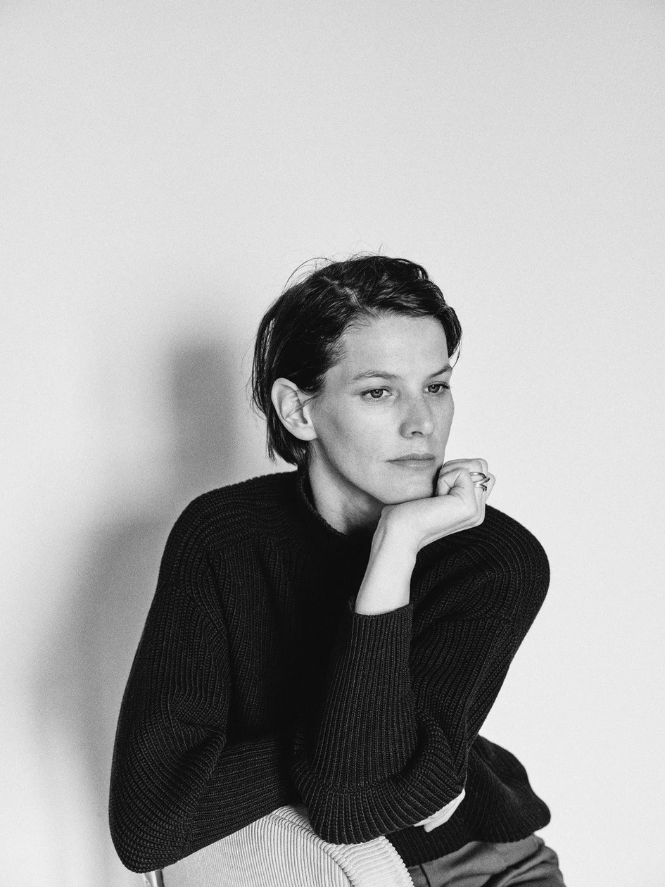 Designer Gesa Hansen presents her nature-inspired shades, with which she has created new material and colour worlds for Villeroy & Boch’s Artis washbasin collection