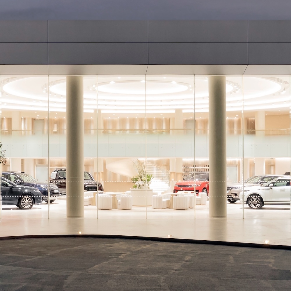 Erfahre mehr über die Geschichte Visionary lighting design - Land Rover
