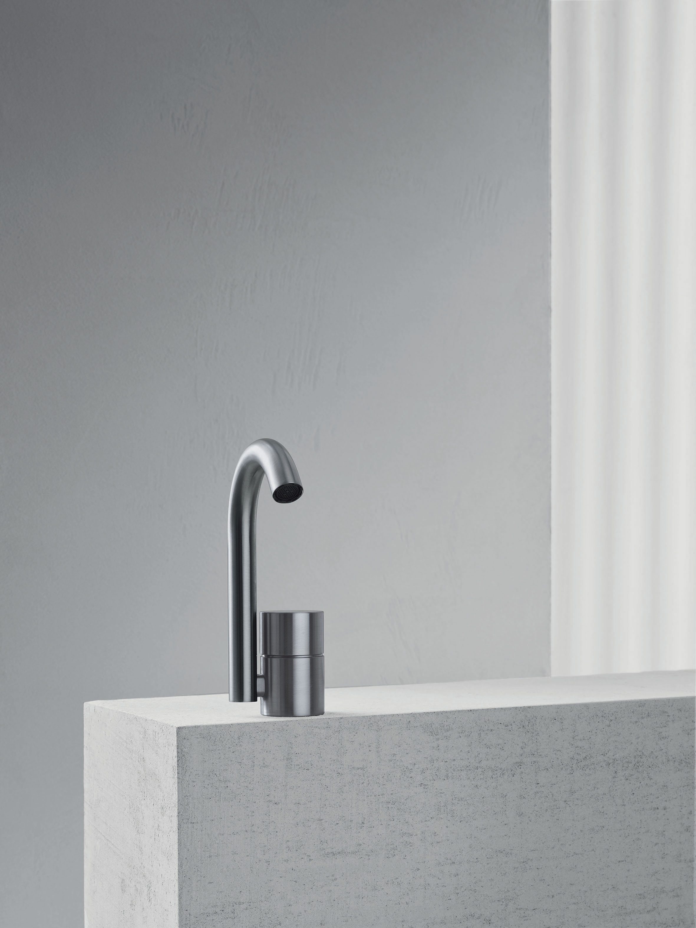 Read story Fantini shows AA/27 complete taps range designed by Michael Anastassiades for the Aboutwater collection, a brand co-owned by Boffi and Fantini.