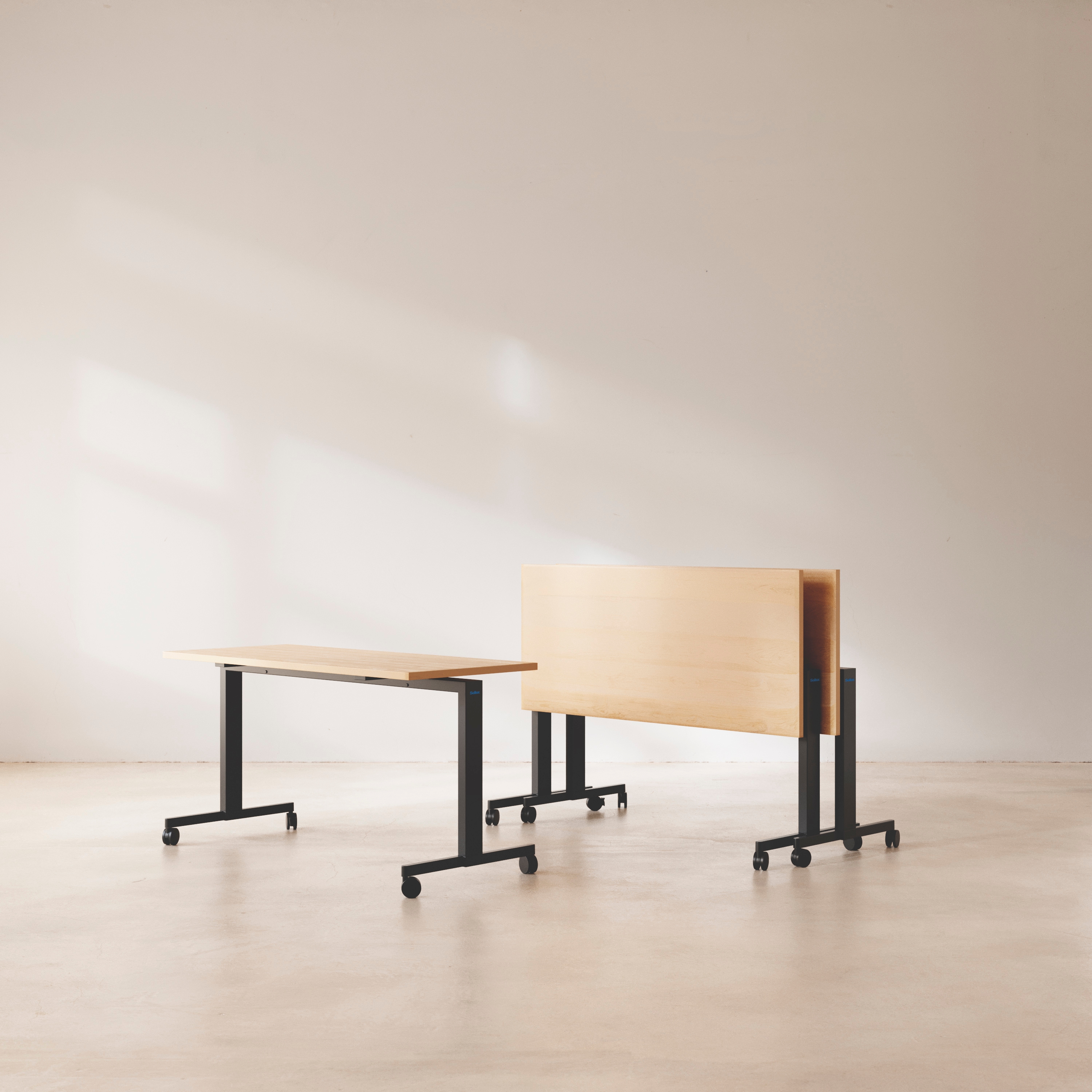 Read story TOOL Table, 4 in 1