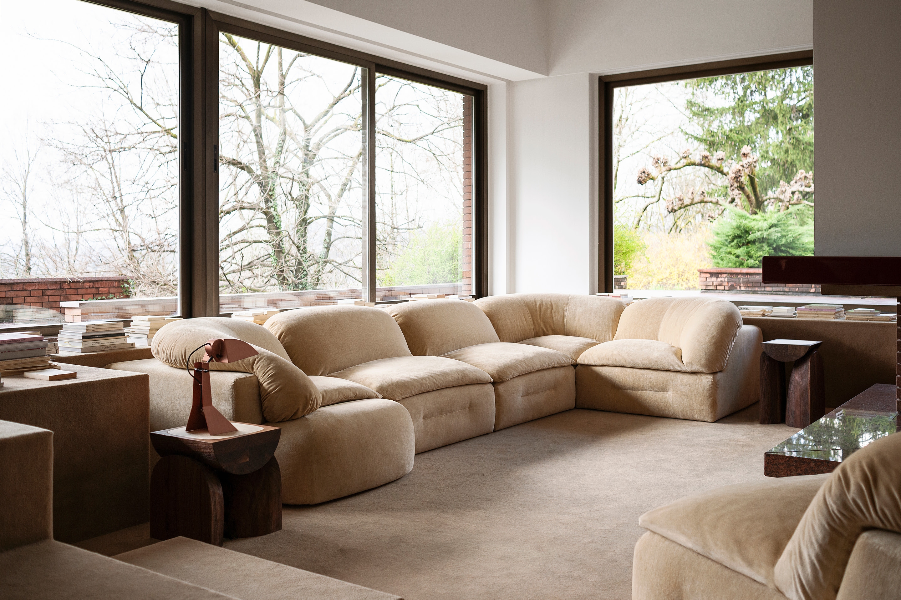 Lire l’histoire Faye Toogood x Tacchini: Bread and Butter