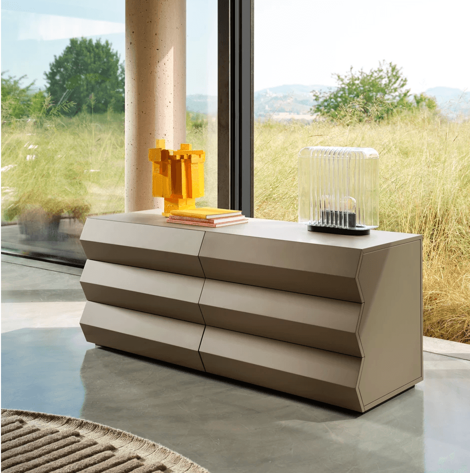 Lees storie ZANOTTA RENEWS ITS COLLABORATION WITH MULLER VAN SEVEREN: THE ZIG-ZAG MOTIF ENERGISES THE Z24 COLLECTION IN NEW ELEMENTS