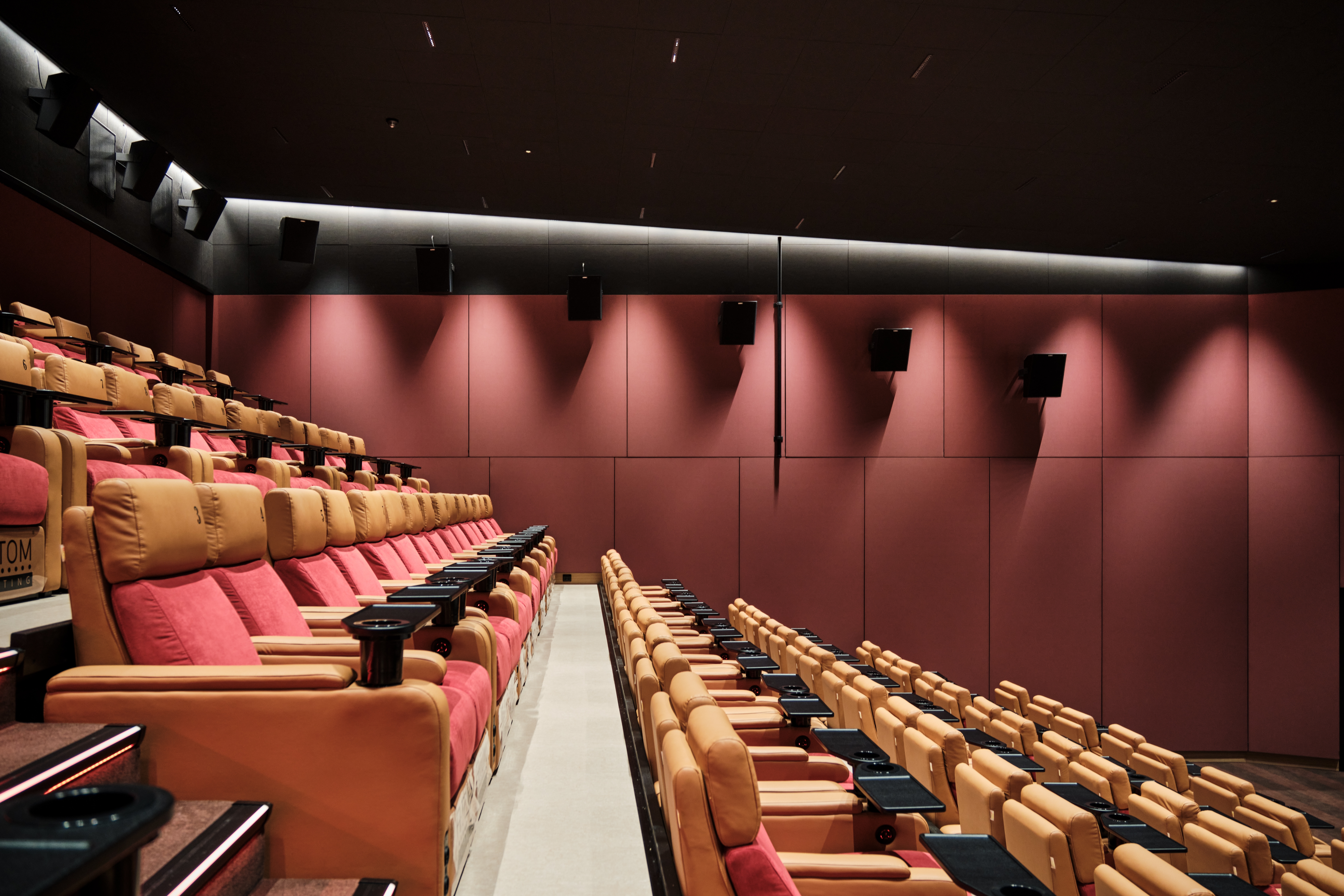 Erfahre mehr über die Geschichte Edda Kino Cinema