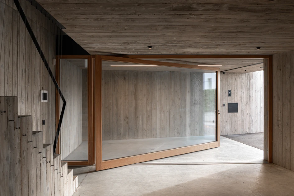 Silent Giant Switzerland, by Mattia Canepa architetto, manufactured by Cattani Falegnameria SA, photographed by Alessandro Radice