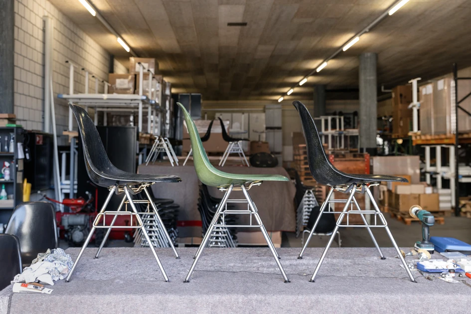 Upcycling Eames Chair, Uni Bern