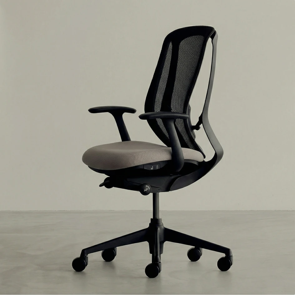 Flights of fancy: when Boss met Okamura | Architonic