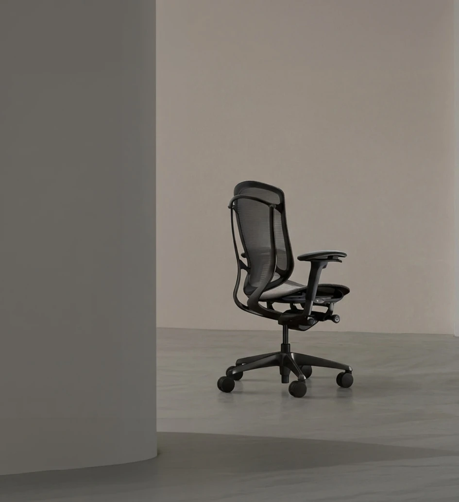 Flights of fancy: when Boss met Okamura | Architonic